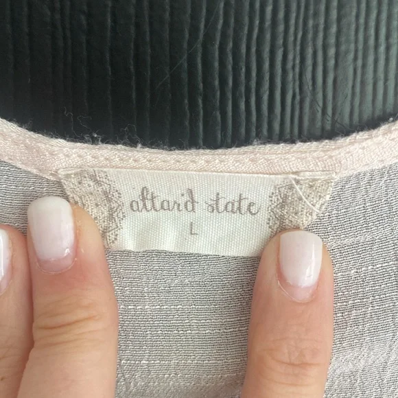 Altar’d State Light Pink Floral Embroidered Kimono-Size Large - Picture 3 of 7